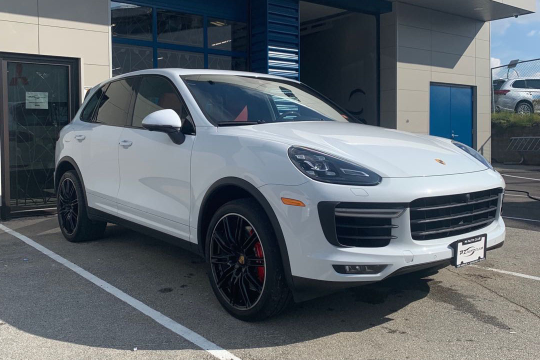 2016 Porsche Cayenne GTS 