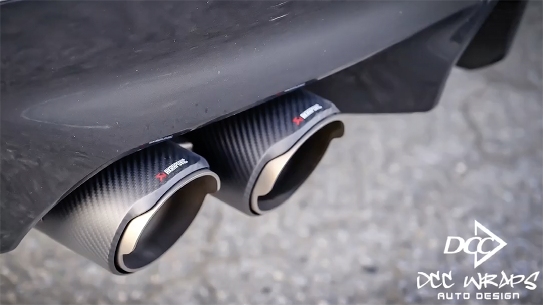 BMW M5 installed Akrapovic exhuast system