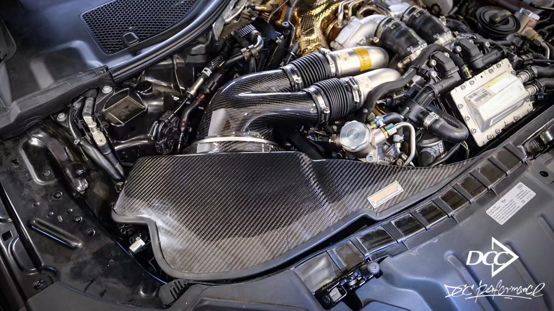 Audi RS7 installed Armaspeed carbon fiber intake