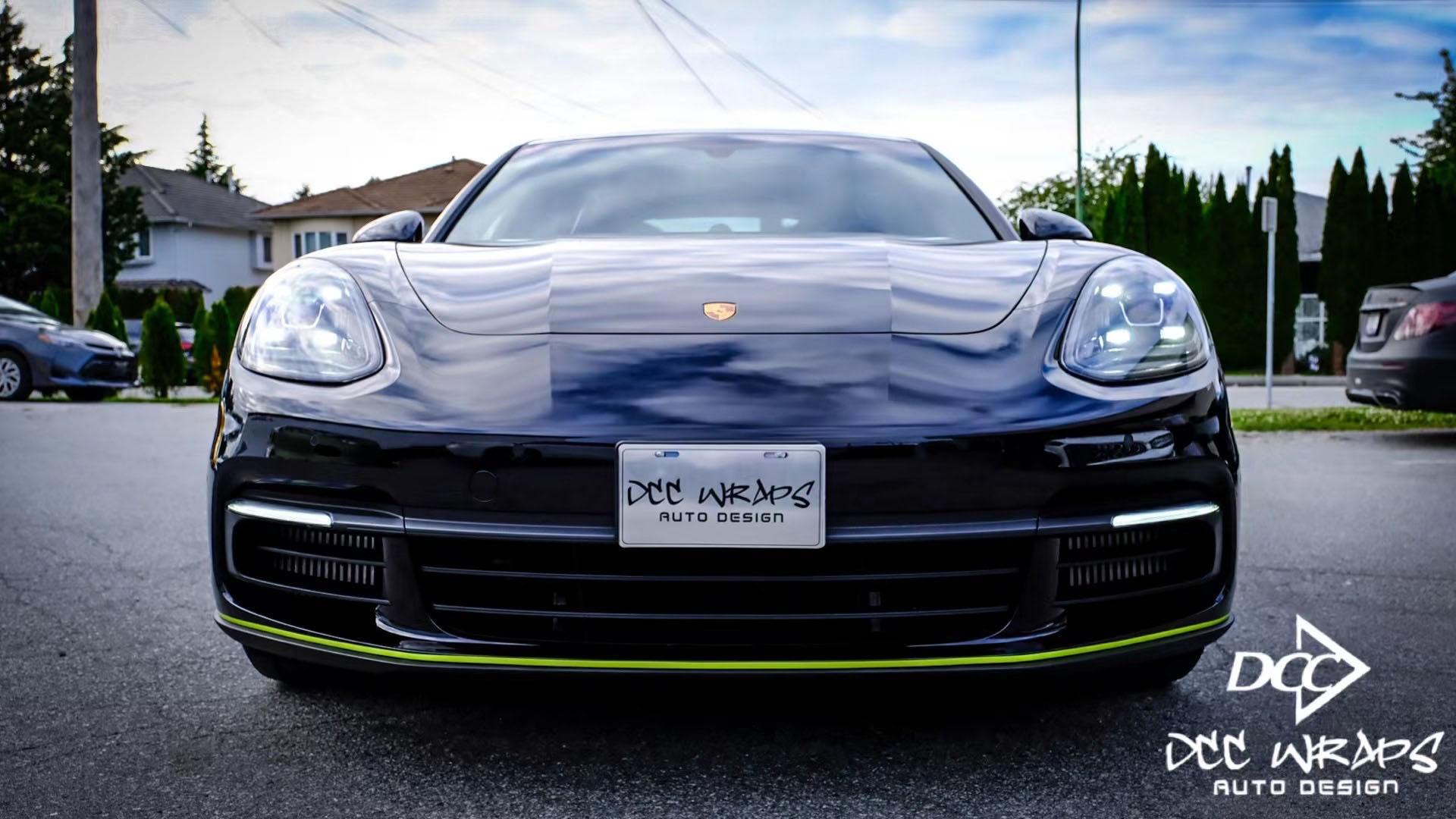 Porsche Panamera 4 wrapped green lines