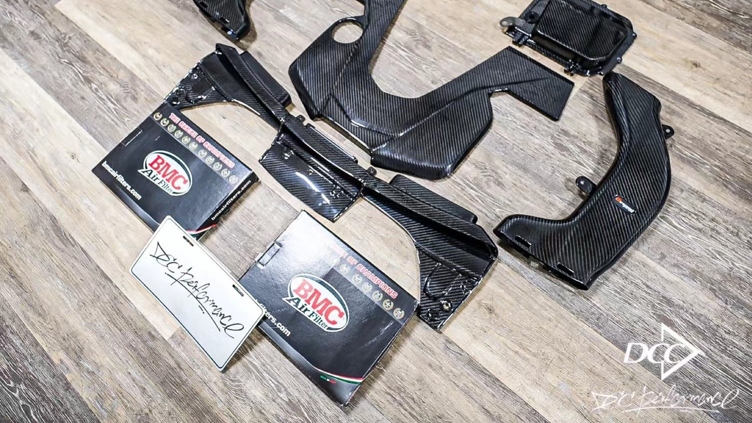 奔驰C43 安装Airspeed BMC碳纤维进气/空滤